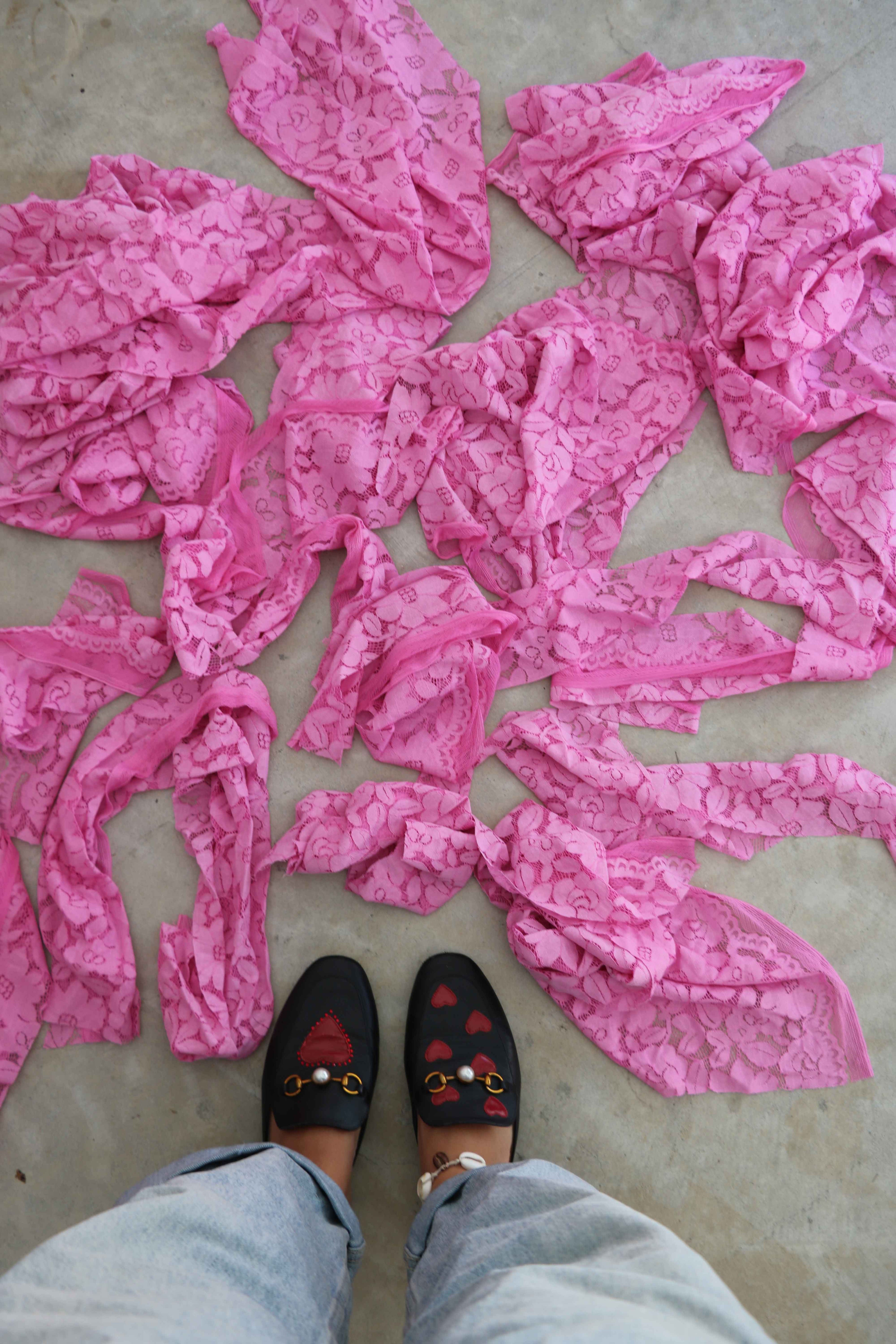 Loop Necklace Pink Lace