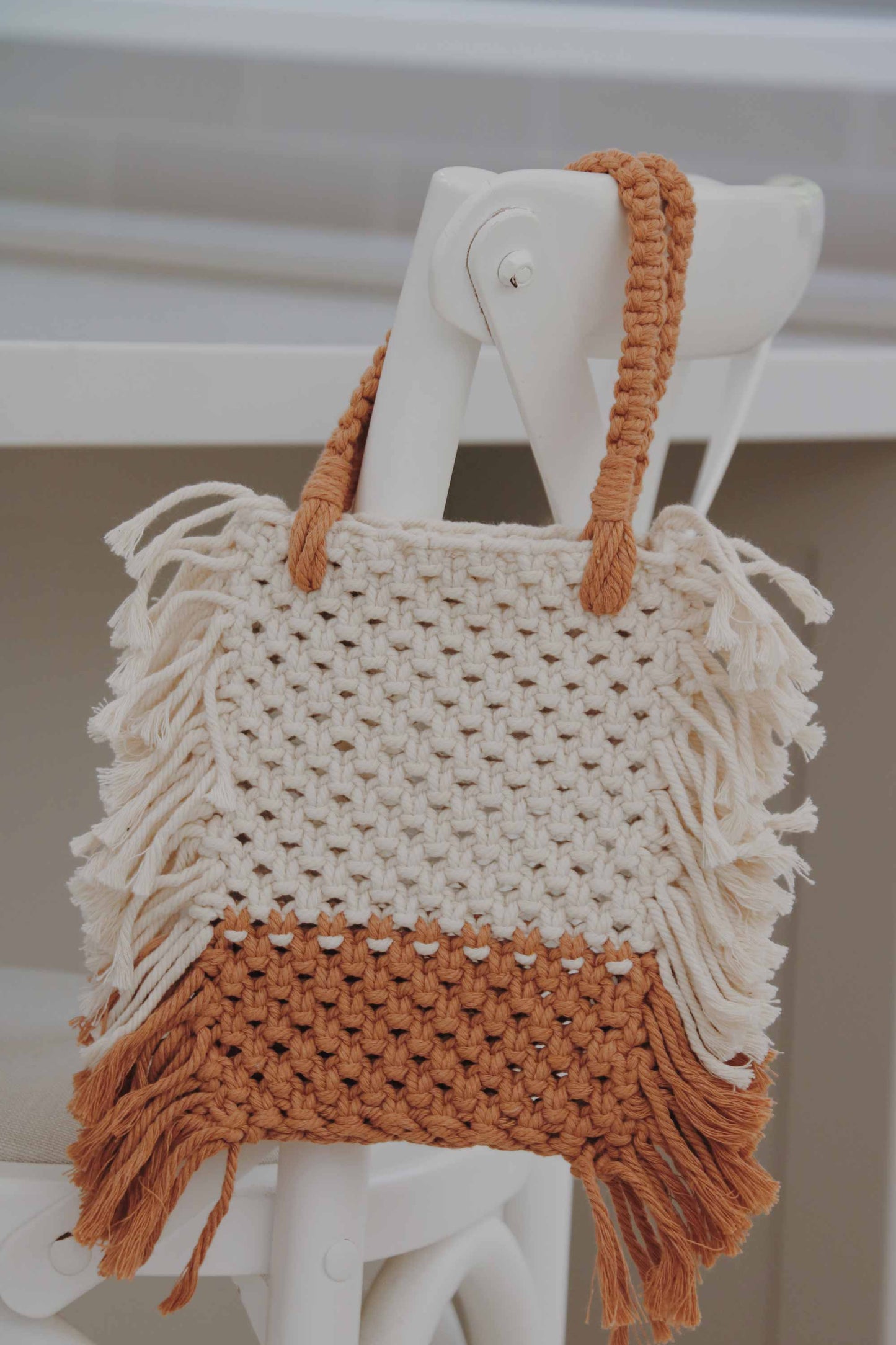 Crochet bag, made with recycled cotton yarn with stripes white and tan.